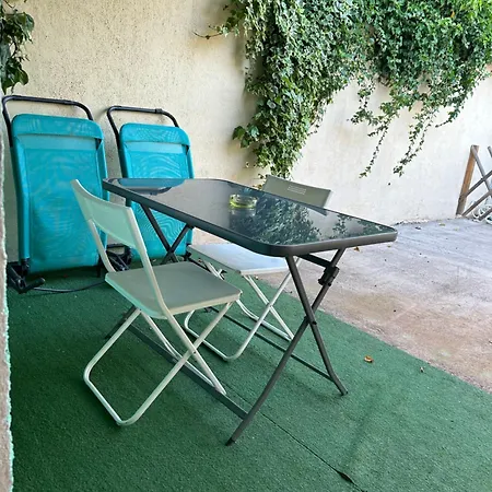 Un Coin En Provence 아파트 *