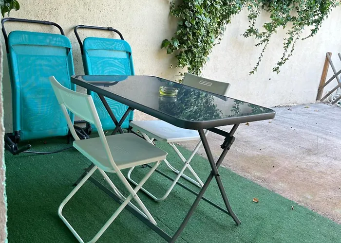 Un Coin En Provence 아파트 *